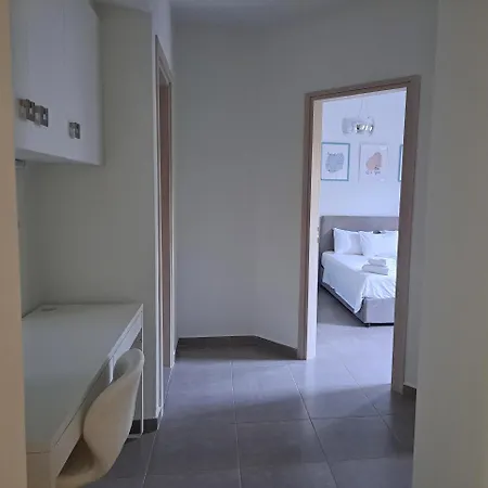 Al Mare Adelianos Kampos